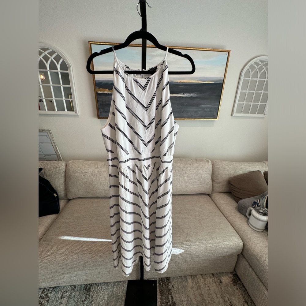 Ann Taylor Black and White Summer Dress